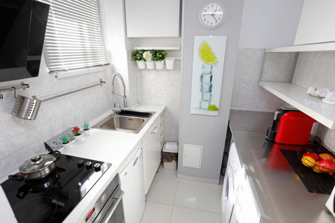 Gorgeous 2 Bedroom Duplex In City Center Bucarest Esterno foto