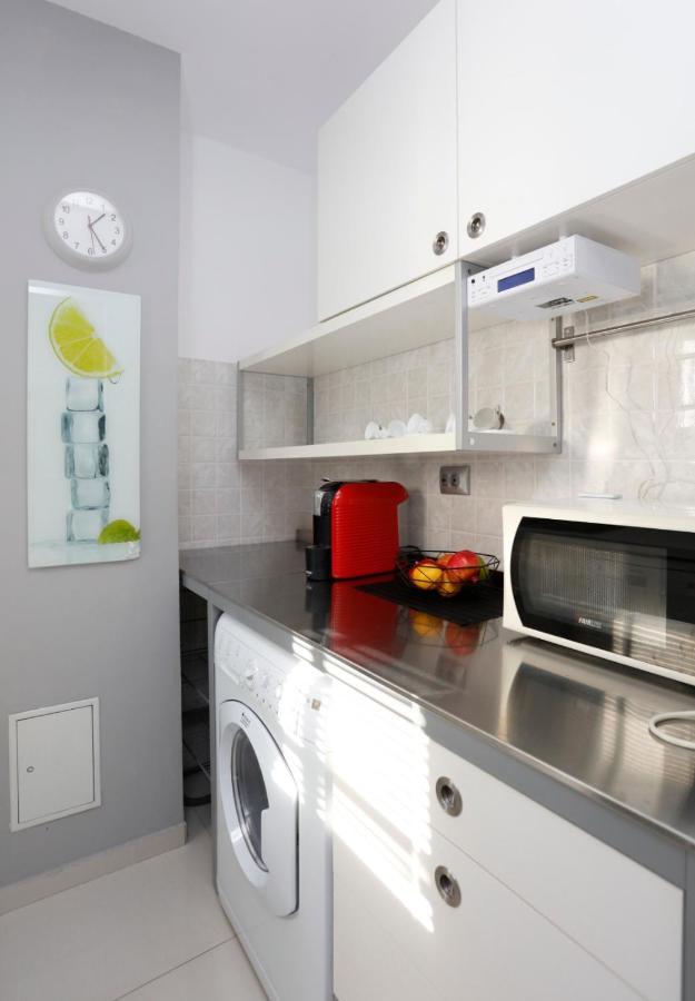 Gorgeous 2 Bedroom Duplex In City Center Bucarest Esterno foto